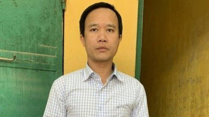 phóng viên nhắn tin vu khống lãnh đạo Công an ở Bắc Giang